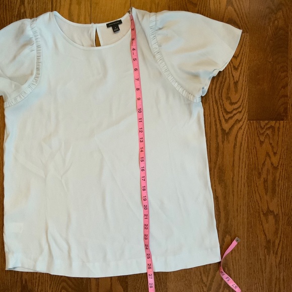 ANN TAYLOR Light Blue Blouse. Size M. - Picture 12 of 12